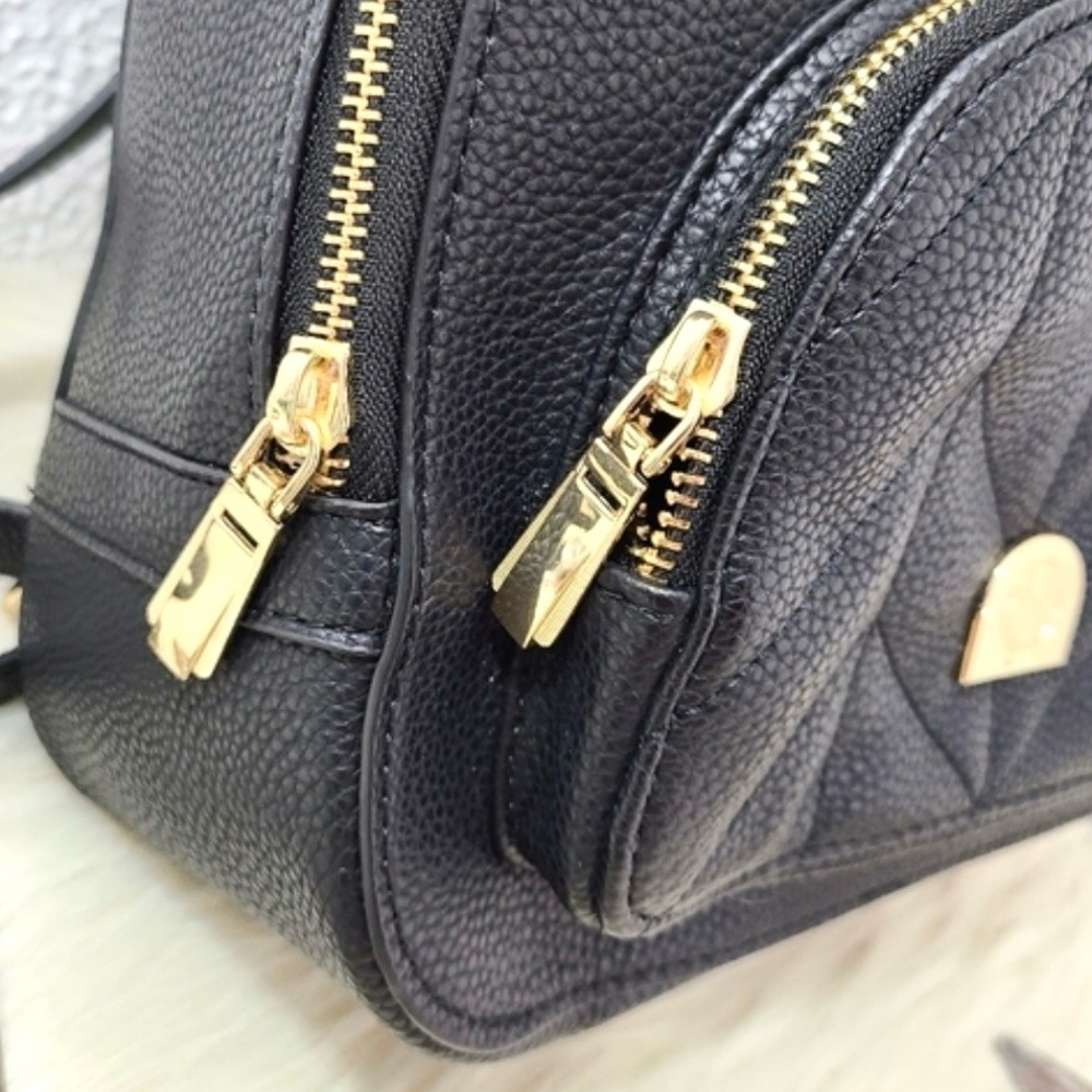 House of Harlow 1960 Black Textured Faux Leather Mini Backpack NWOT - Picture 5 of 10